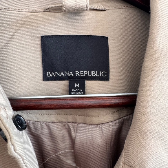 Men’s Banana Republic Trench Coat - Picture 3 of 3